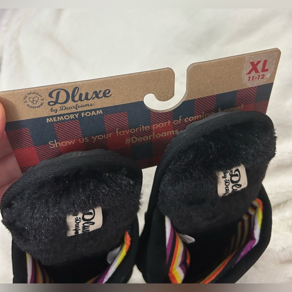 Dearfoams Women’s XL11-12 Black/Multicolor Halloween Memory Foam Slippers NWT - Picture 2 of 5